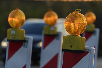 Image showing Warning light at a construction site