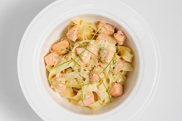 Image showing Fettuccine with salmon