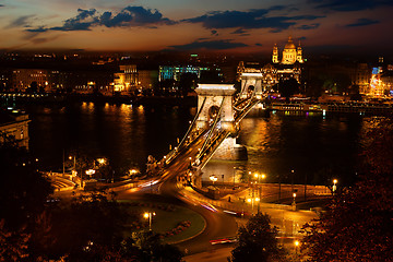 Image showing Szechenyi bridge at night