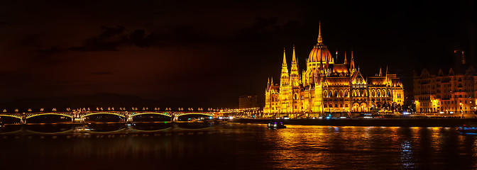 Image showing Parliament and Margaret bridge