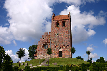 Image showing Kregme Church in 2004