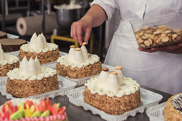 Image showing Manual cakes production