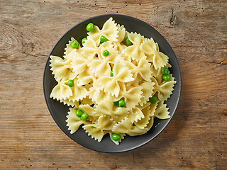 Image showing plate of pasta with green peas