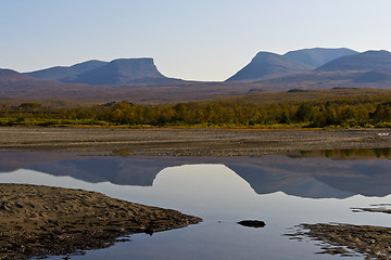 Image showing Landscape with Tornetrask lake and u-shaped valley Lapporten, No