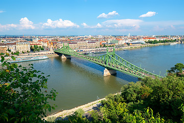 Image showing Liberty bridge from above