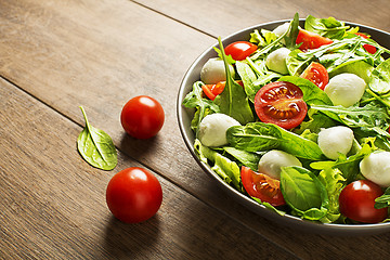 Image showing Salad with mozzarella