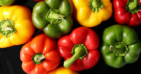 Image showing Ripe peppers of different color