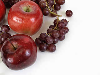 Image showing Grapes with Apples