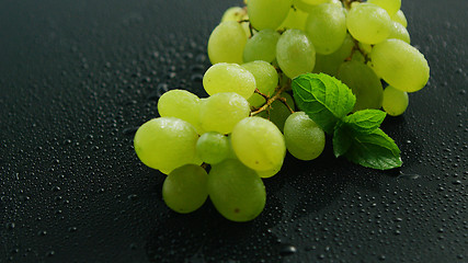 Image showing Bunch of green grapes 