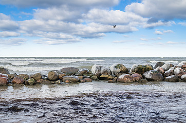 Image showing Sea waves breaking on the rocks, seascape