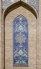 Image showing Ornate window niche in the wall, Uzbekistan