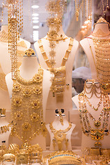 Image showing gold jewelry in the shop window