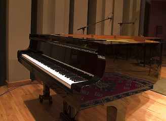 Image showing Studio Piano