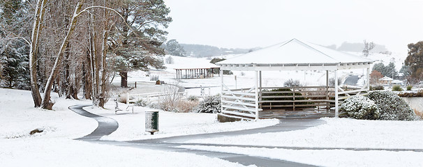 Image showing Oberon Common in winter snow