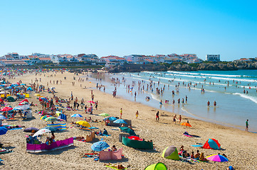 Image showing Peope rest at ocean beach