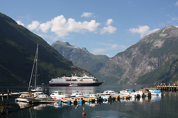 Image showing Hurtigruta in Geiranger