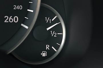 Image showing Fuel Gauge Going Down