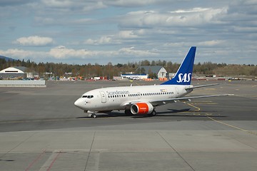 Image showing Plane at the airport