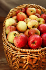 Image showing Bright tasty ripe apples in a basket