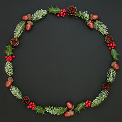 Image showing Natural Winter Wreath Garland