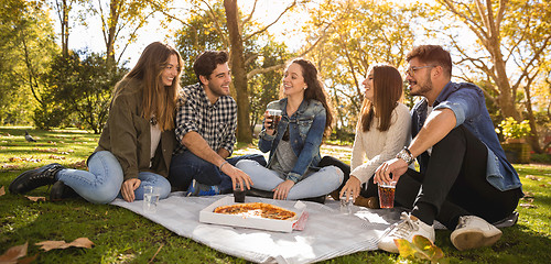 Image showing Friends eating pizza