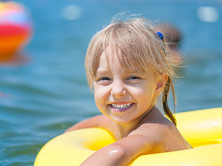 Image showing Little girl in sea 