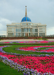 Image showing President palace.