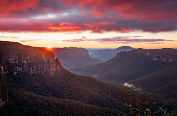 Image showing Govetts Leap Lookout views of Grose Valley