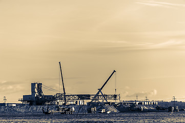 Image showing Installation of the oil rig.