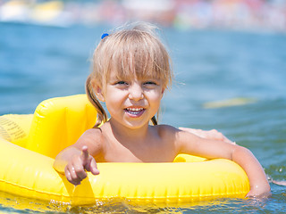 Image showing Little girl in sea 