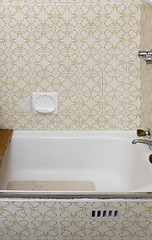 Image showing Retro bathroom