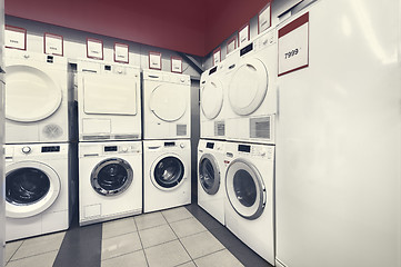 Image showing washing mashines in appliance store