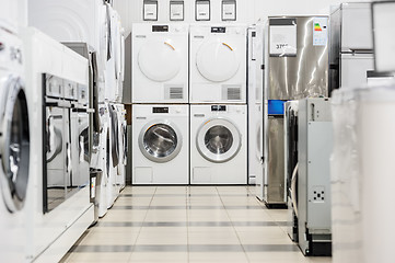 Image showing washing mashines in appliance store