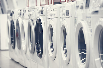 Image showing washing mashines in appliance store