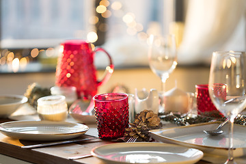 Image showing table served for christmas dinner at home