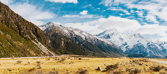 Image showing New Zealand mountain landscape at day