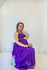 Image showing Beautiful pregnant woman sitting