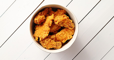 Image showing Bucket of chicken wings