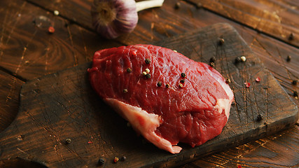 Image showing Pepper and garlic near meat