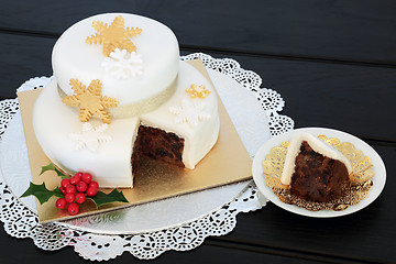 Image showing Luxury Snowflake Christmas Cake