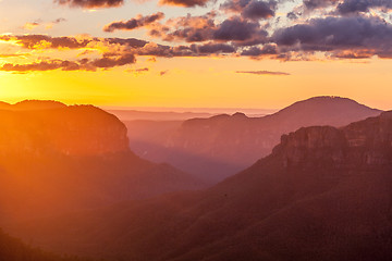 Image showing Scenic sunrise with Mt hay in view, Blue Mountains