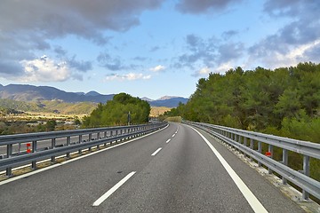 Image showing Highway with approaching tunnel