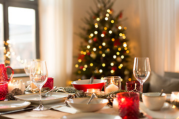 Image showing table served for christmas dinner at home