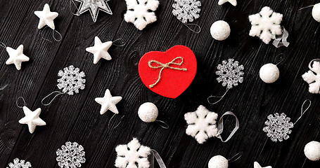 Image showing Christmas decorations and gift in heart shape