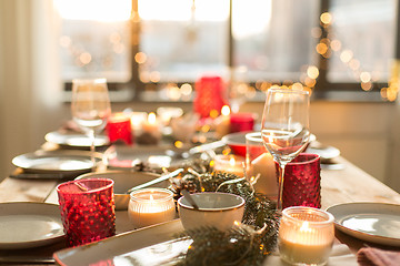 Image showing table served for christmas dinner at home