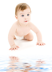 Image showing crawling baby boy