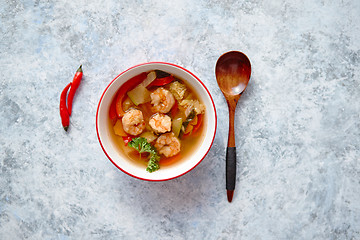 Image showing Traditional Tom Yum spicy Thai soup with shrimp