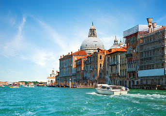 Image showing Motorboat near basilica