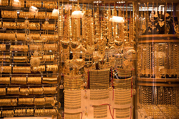 Image showing gold jewelry in the shop window