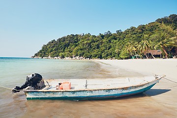 Image showing Boat on the beach